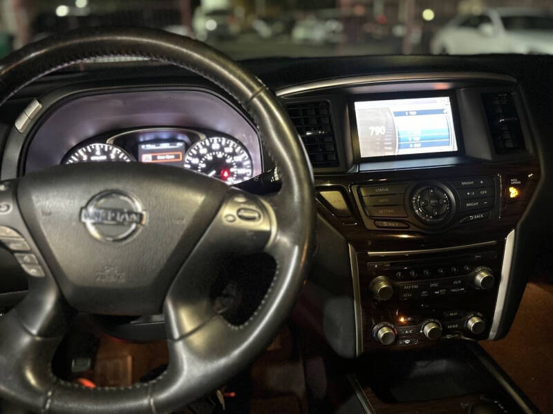 2014 Nissan Pathfinder SL