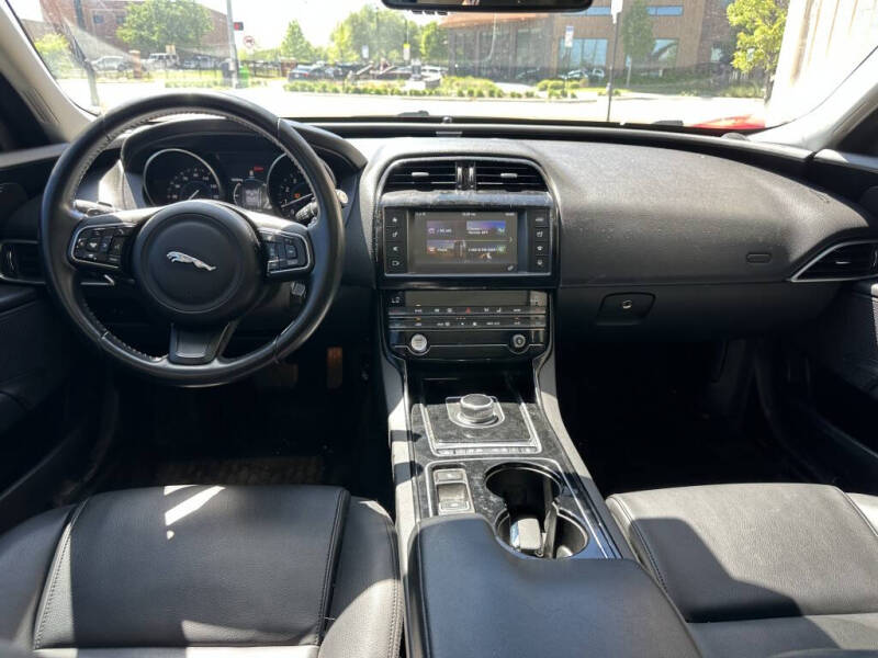 2017 Jaguar XE 35t Premium