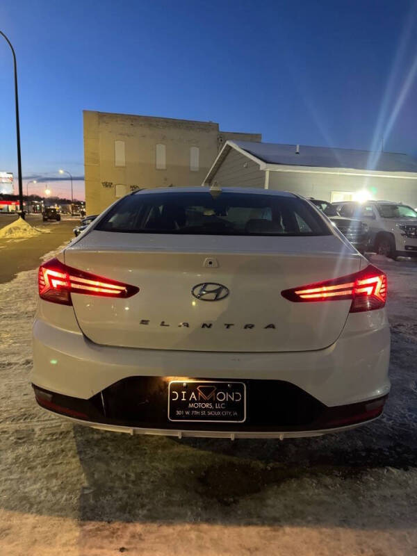 2020 Hyundai Elantra SEL