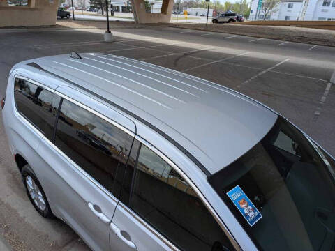 2024 Chrysler Pacifica Touring