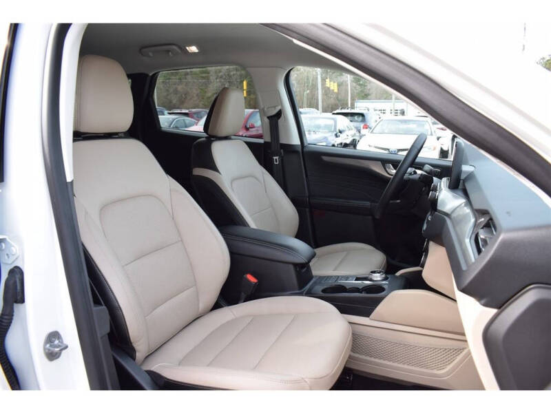 2022 Ford Escape Plug-In Hybrid Titanium