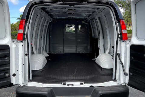 2025 Chevrolet Express 2500