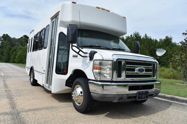 2010 Ford E-Series E-450 SD