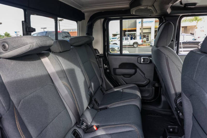 2025 Jeep Gladiator Willys