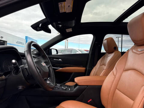 2023 Cadillac XT4 Sport