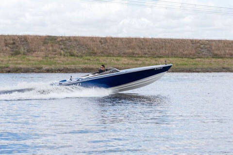 1994 Donzi Marine Classic 22