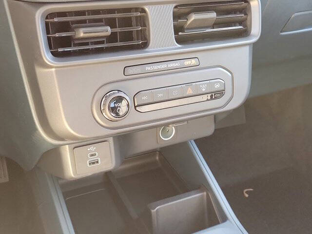 2025 Ford Maverick XL