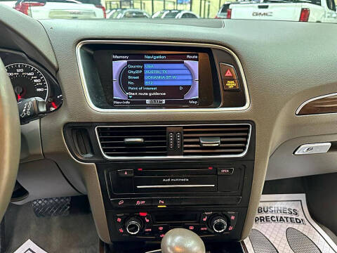 2012 Audi Q5 3.2 quattro Premium Plus