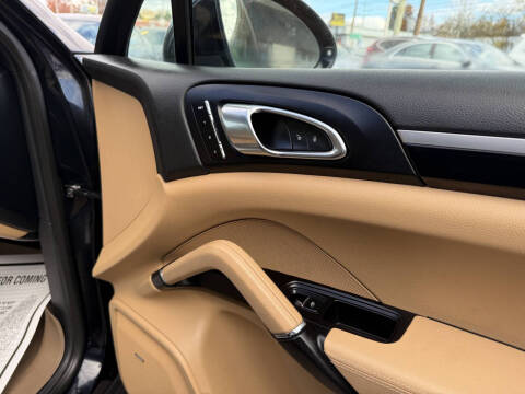 2016 Porsche Cayenne S