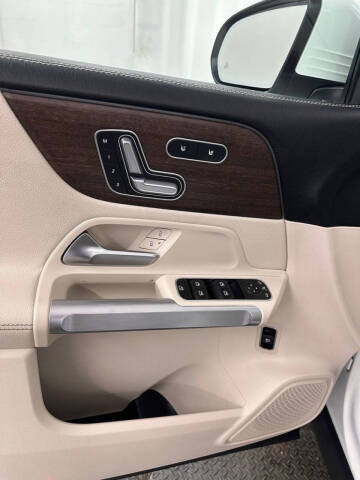 2022 Mercedes-Benz GLB GLB 250 4MATIC
