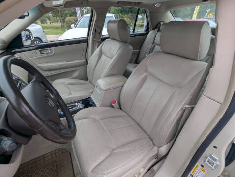 2011 Cadillac DTS Luxury Collection