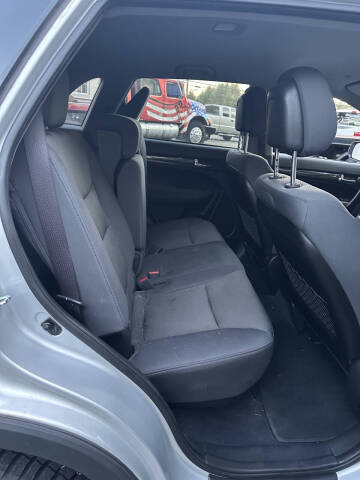 2013 Kia Sorento LX