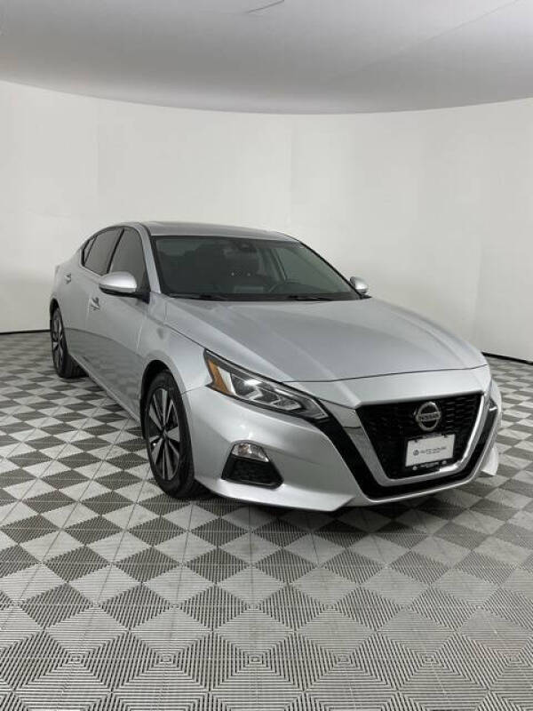 Used 2021 Nissan Altima SV with VIN 1N4BL4DW7MN334644 for sale in Peoria, AZ