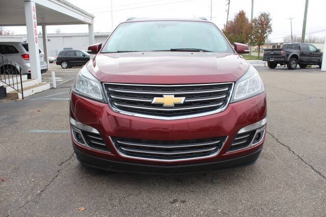 2017 Chevrolet Traverse Premier photo 2