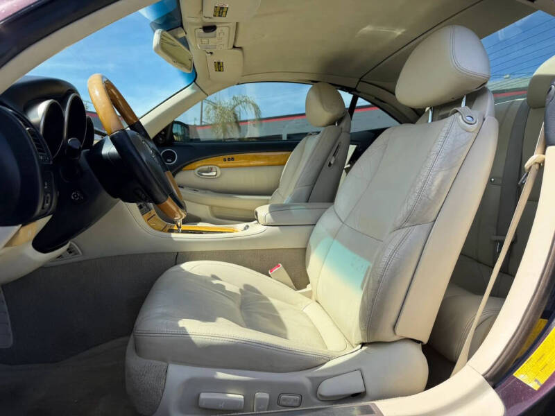 2003 Lexus SC 430