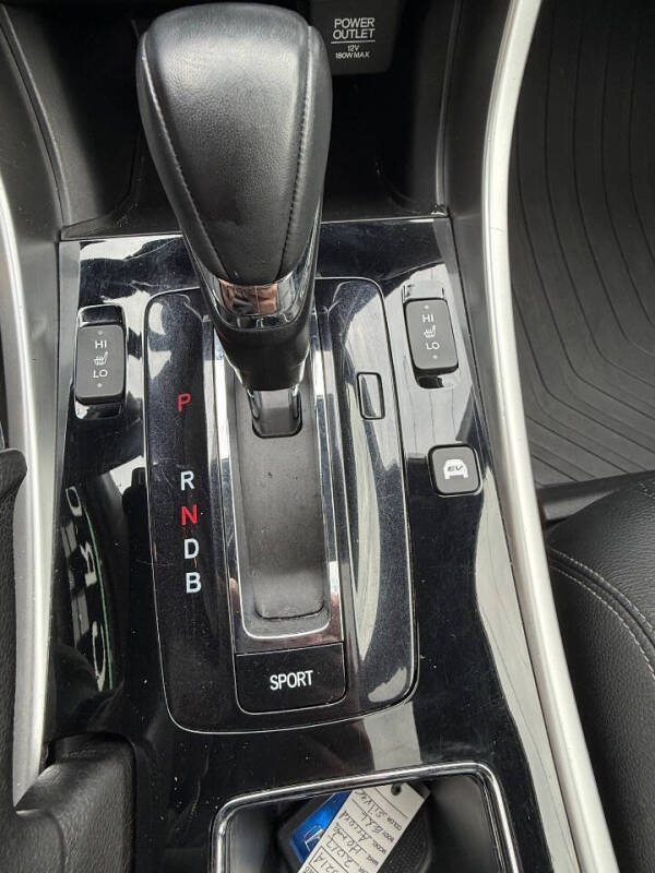 2017 Honda Accord Hybrid EX-L