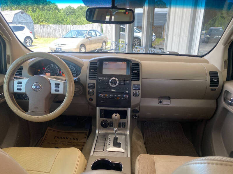 2012 Nissan Pathfinder Silver Edition