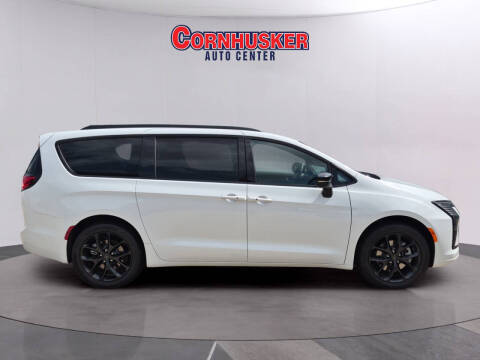 2027 Chrysler Pacifica Limited