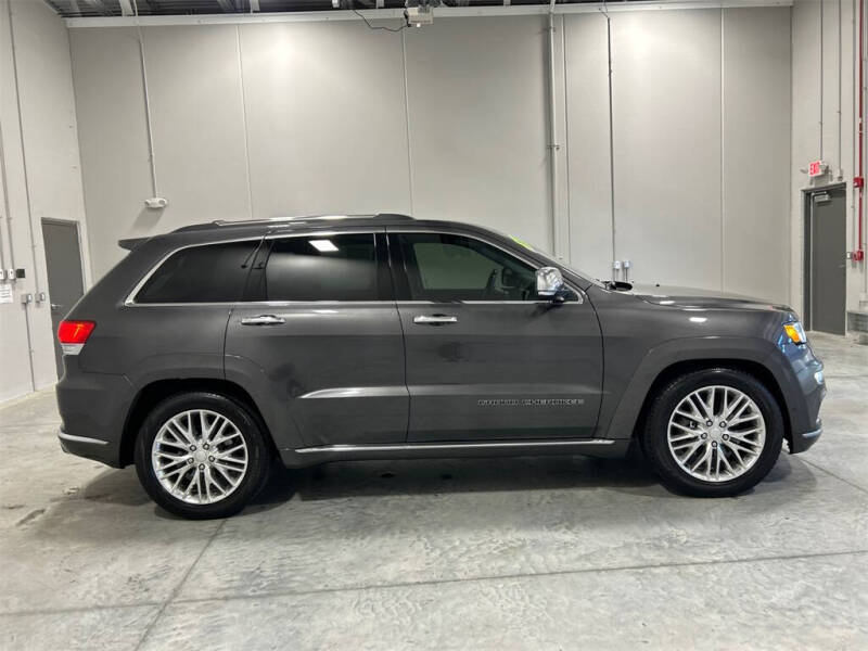 2018 Jeep Grand Cherokee Summit