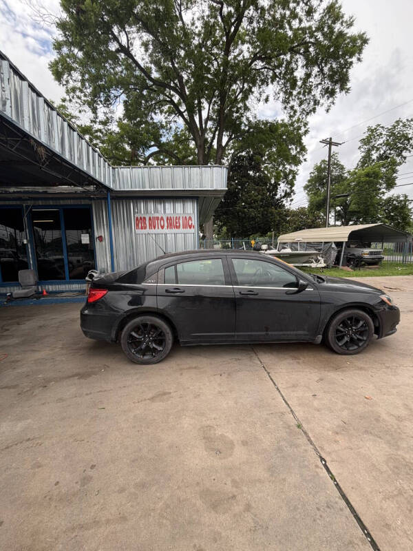 2013 Chrysler 200 Touring