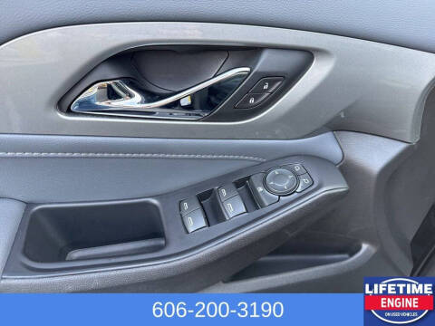 2021 Chevrolet Traverse LT Leather