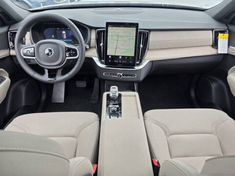 2026 Volvo XC90 B5 Core