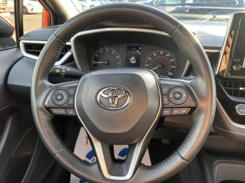 2025 Toyota Corolla Hatchback SE