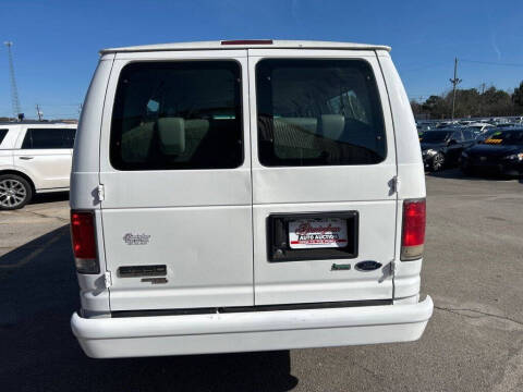 2013 Ford E-Series