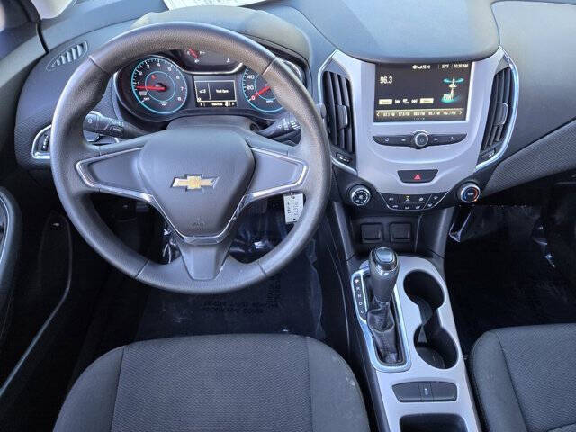 2017 Chevrolet Cruze LS Auto