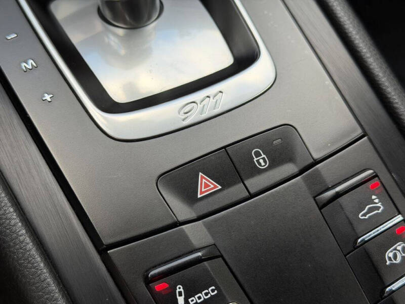 2018 Porsche 911 Carrera GTS