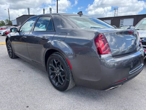 2019 Chrysler 300 S