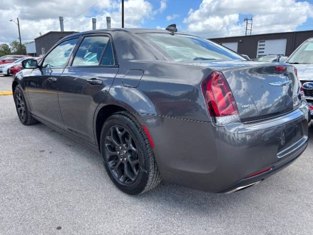 2019 Chrysler 300 S