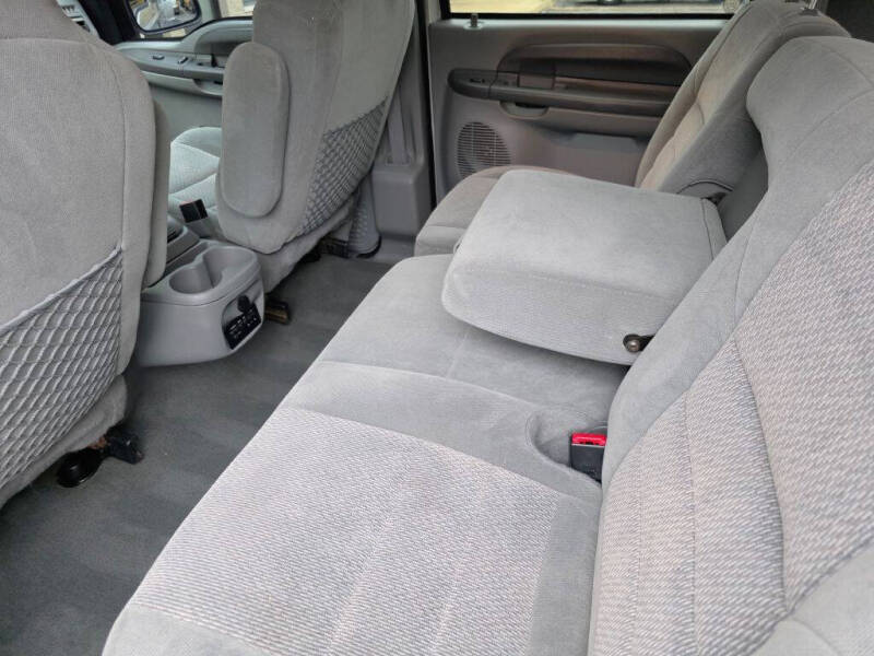 2004 Ford Excursion XLT