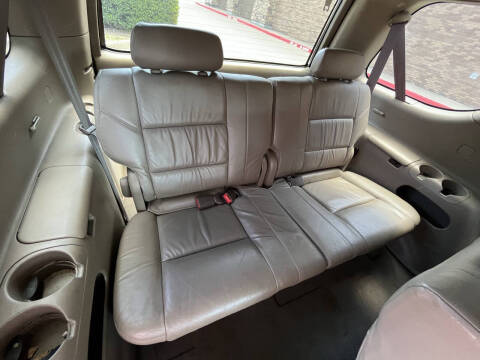 2004 Toyota Sequoia Limited