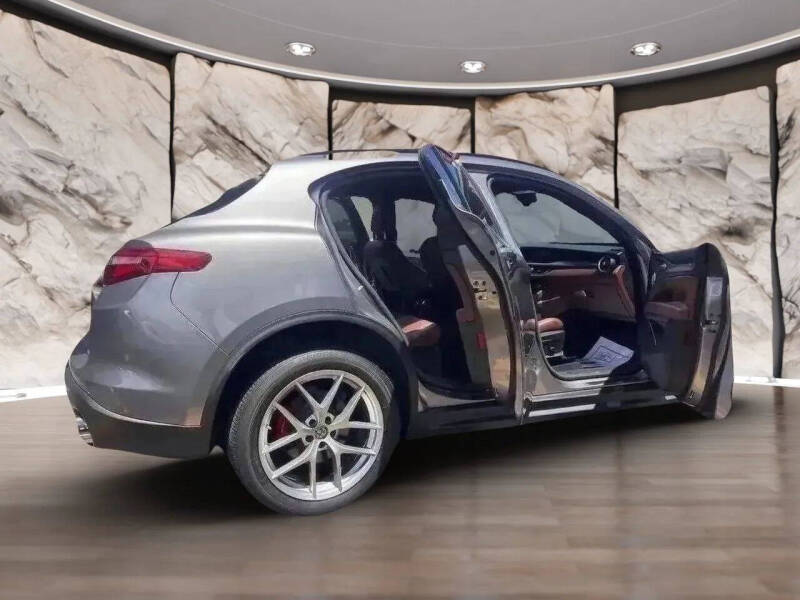 2018 Alfa Romeo Stelvio Ti Sport