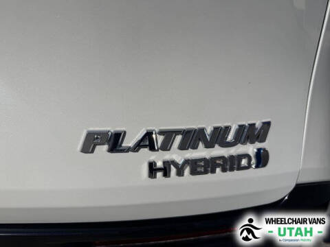 2024 Toyota Sienna Platinum 7-Passenger