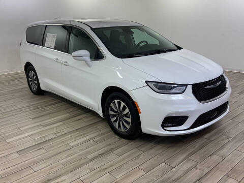 2022 Chrysler Pacifica Hybrid Touring L