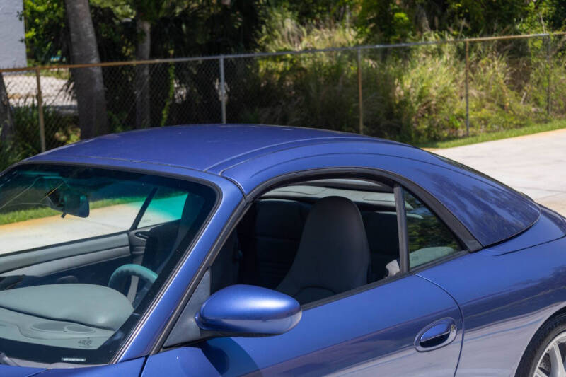 2000 Porsche 911 Carrera