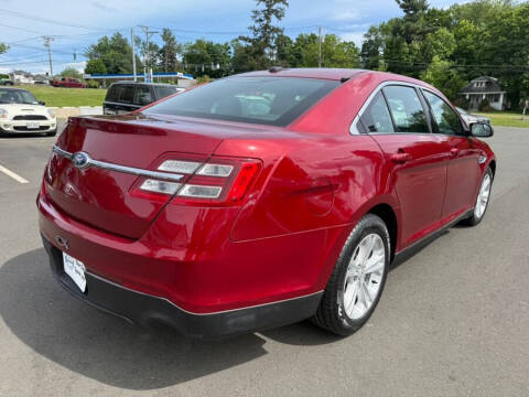 2014 Ford Taurus SEL