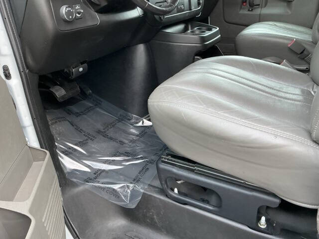 2023 Chevrolet Express 2500