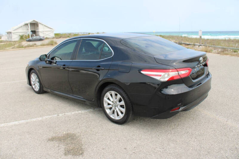 2018 Toyota Camry LE