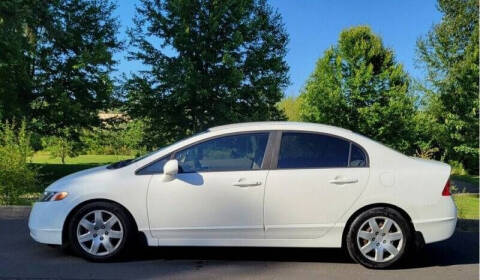 2008 Honda Civic for sale at CLEAR CHOICE AUTOMOTIVE in Milwaukie OR