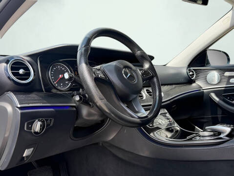 2017 Mercedes-Benz E-Class E 300 4MATIC