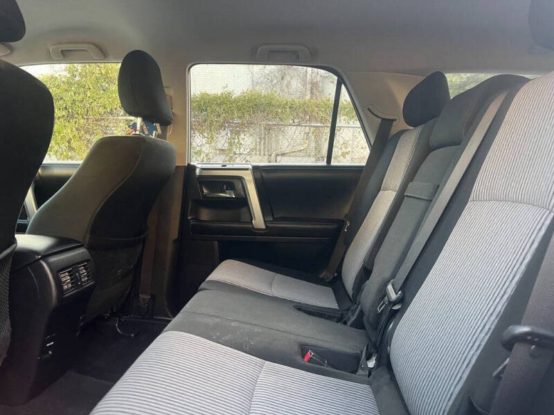 2017 Toyota 4Runner SR5