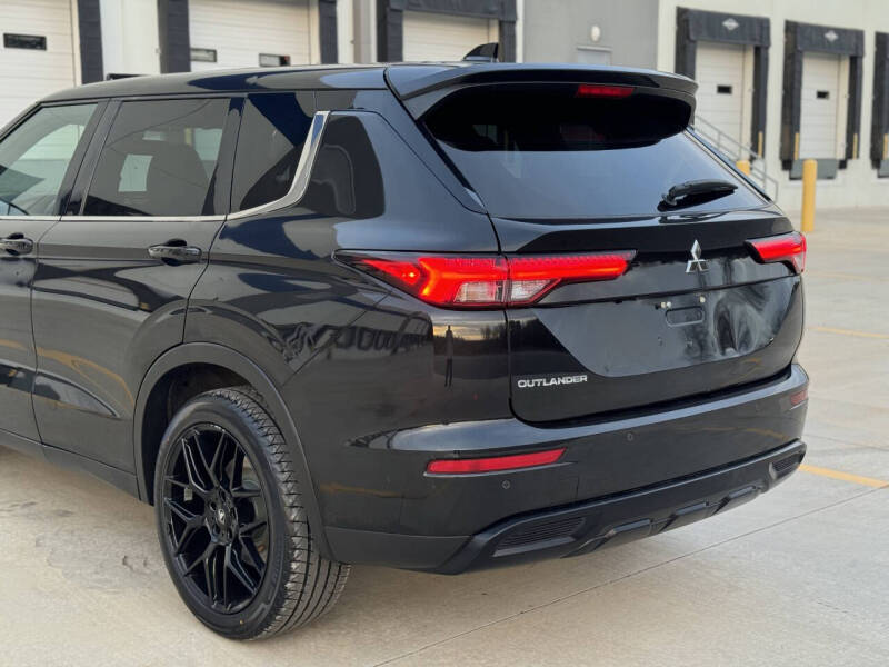 2022 Mitsubishi Outlander Black Edition