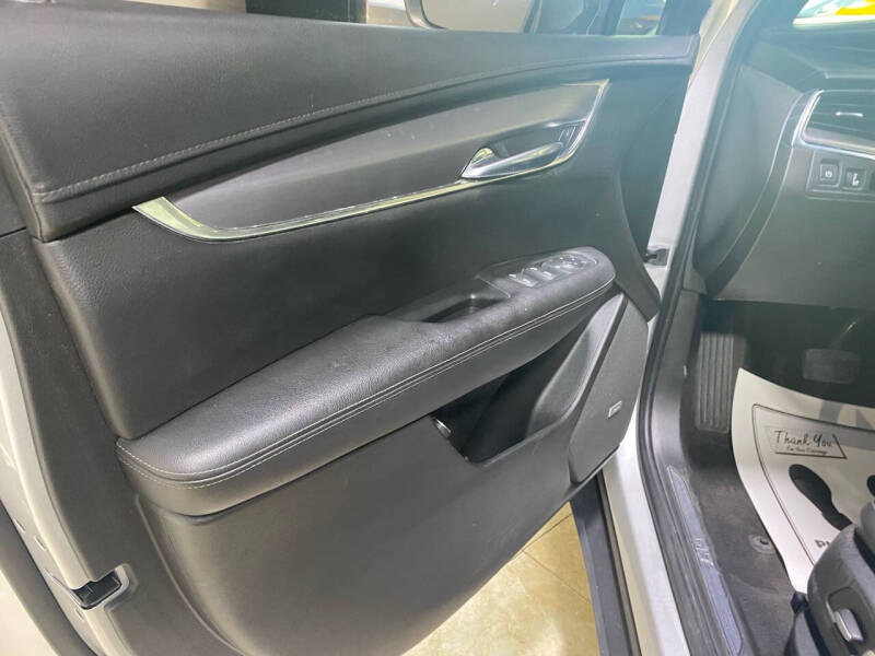 2020 Cadillac XT5 Luxury