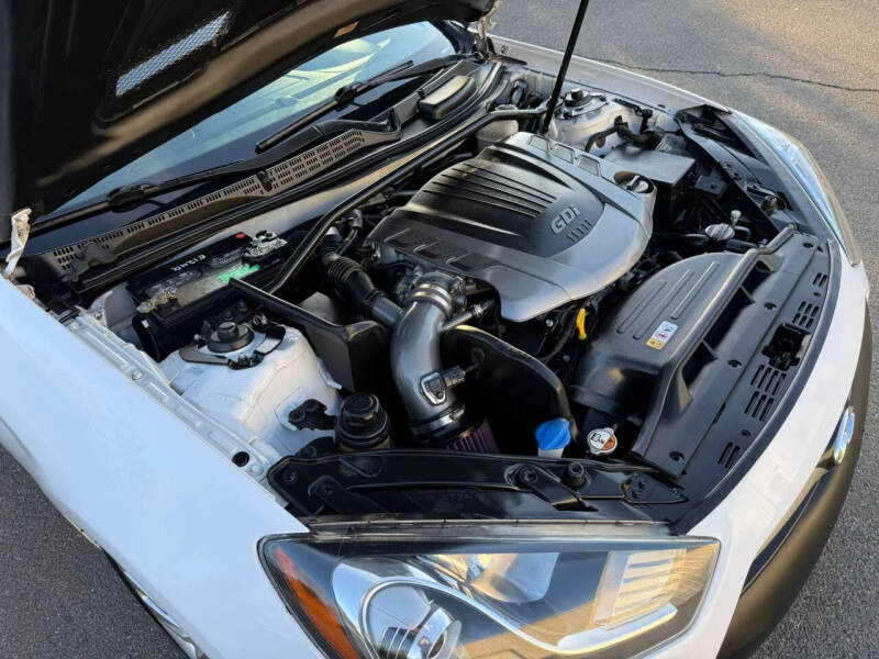 2016 Hyundai Genesis Coupe