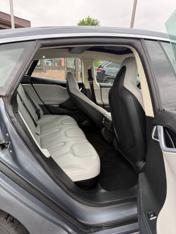 2013 Tesla Model S