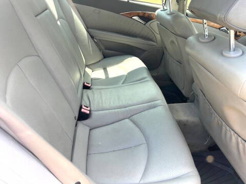 2005 Mercedes-Benz E-Class E 320