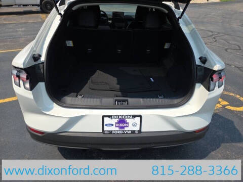 2025 Ford Mustang Mach-E Select